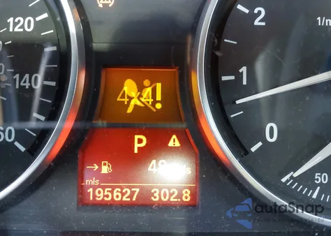 2007 BMW 328Xi z USA, uszkodzony, nr VIN WBAVC73587KP33213